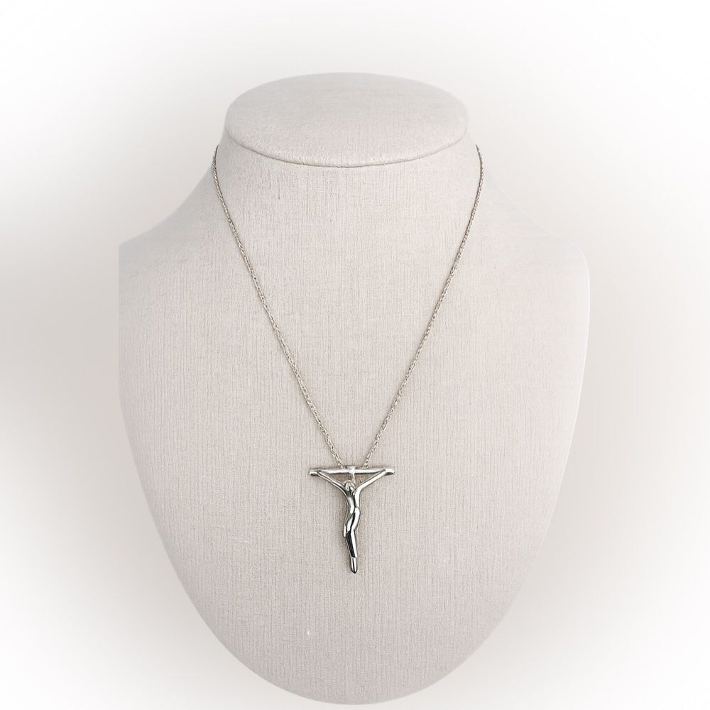 Tiffany & Co. Elsa Peretti 925 Sterling Silver Crucifix Necklace 16”